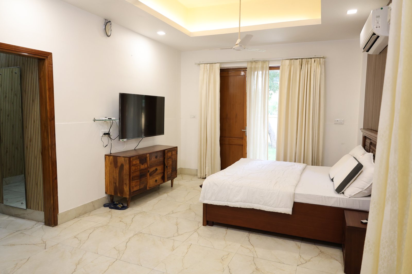 VVIP Room 203