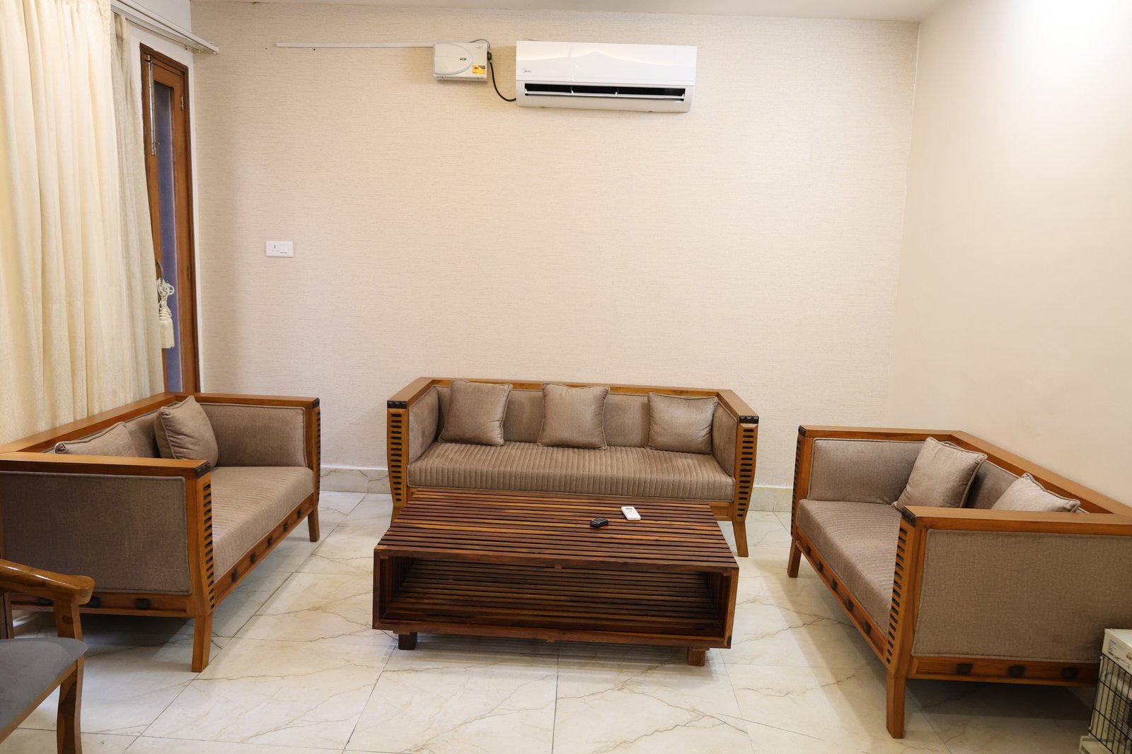 VIP Room 204